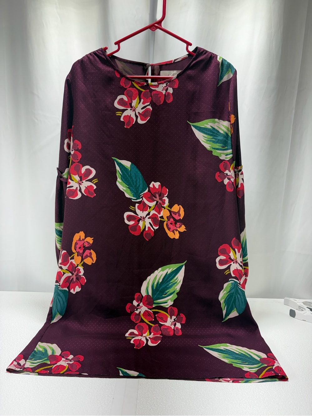 LOFT Plum Floral Long Sleeve Shift Dress with Green Leaves 4358